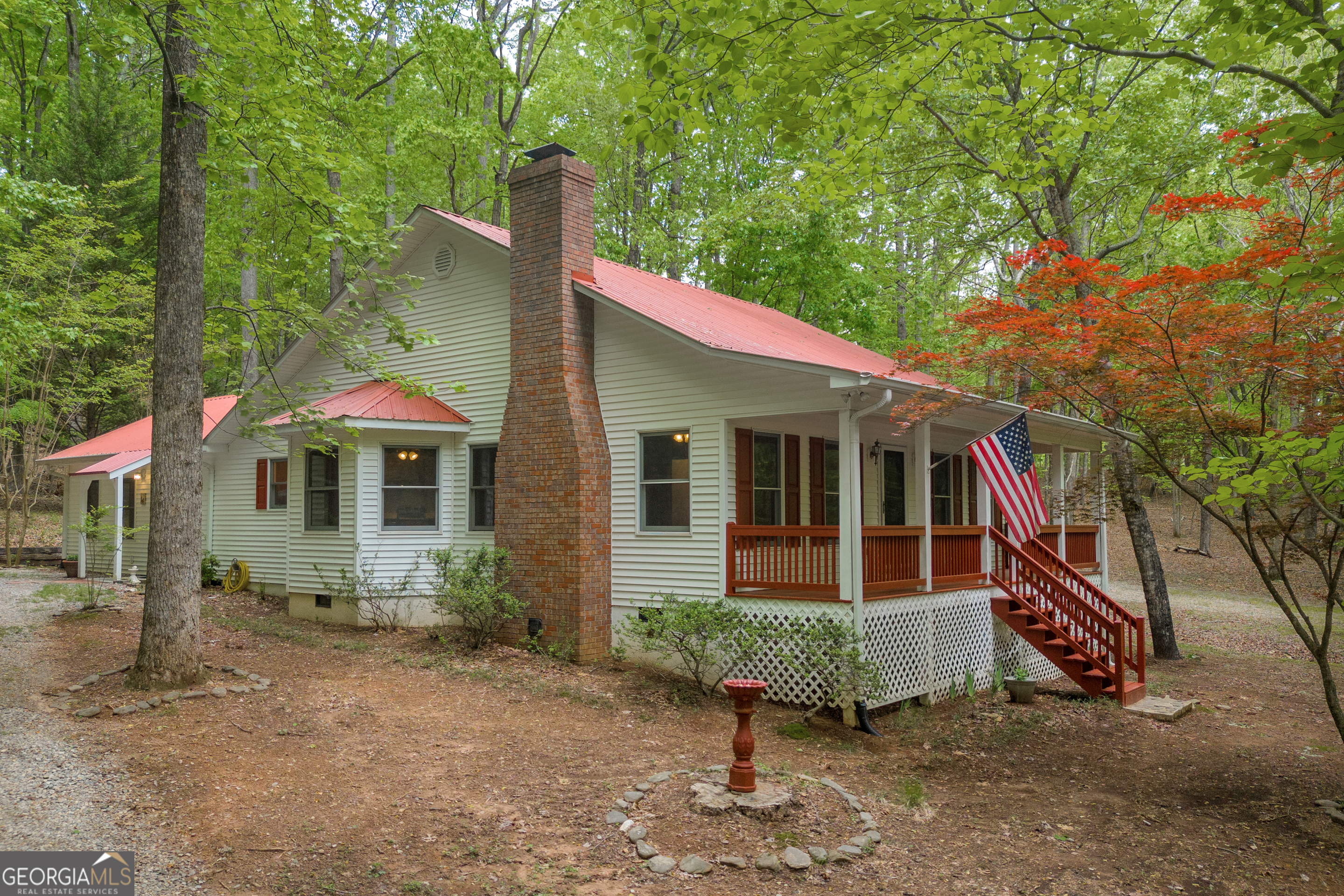 Property Photo: 230 Northlake Drive GA 30571