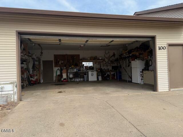 Property Photo: 100 15th Circle Drive ND 58523