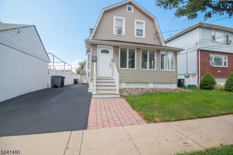 Property Photo: 1284 Myrtle St NJ 07205