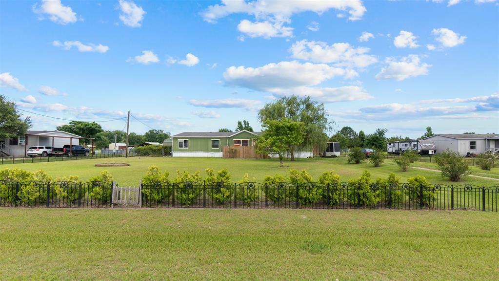 Property Photo: 333 County Road 4923 TX 77535