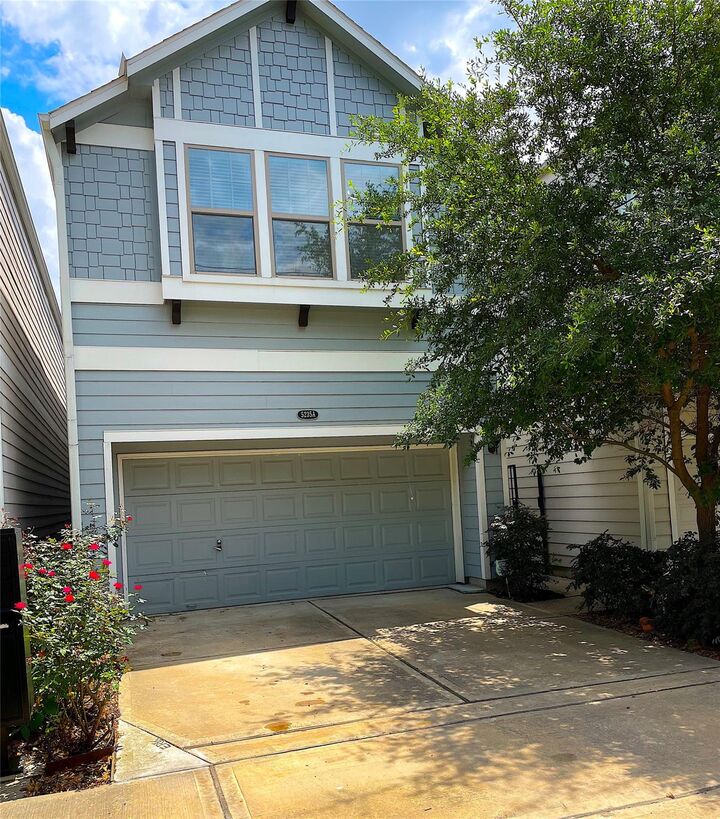 Property Photo:  5235A Petty Street  TX 77007 