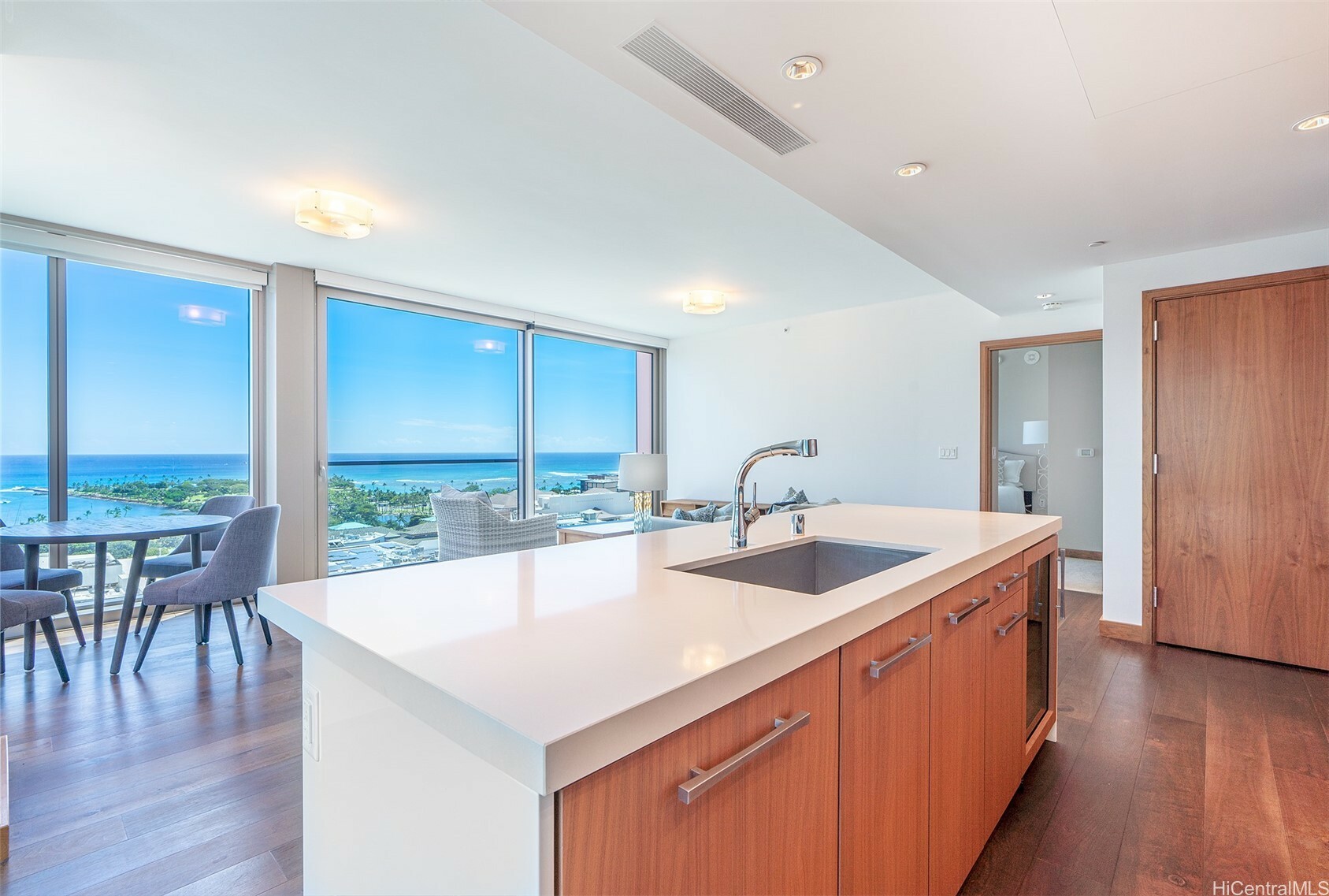 Property Photo: 1555 Kapiolani Boulevard 1608 HI 96814