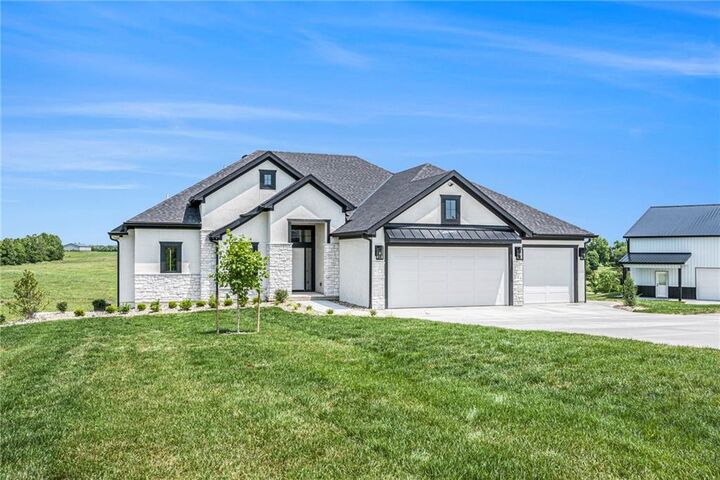 Property Photo:  10075 NW Hillsboro Road  MO 64079 