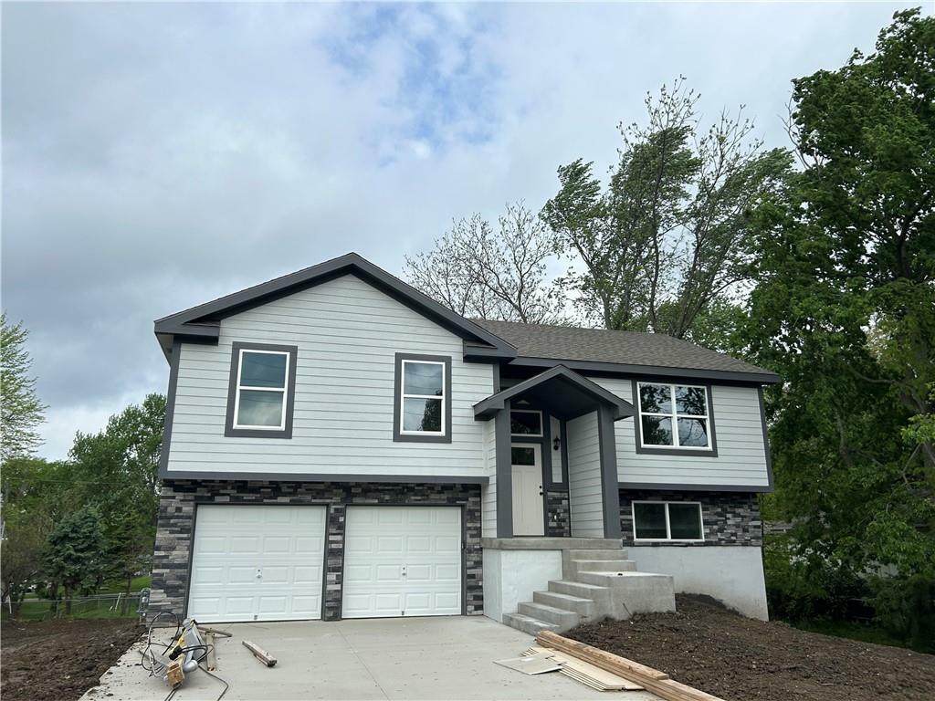 Property Photo: 16108 Harris Avenue MO 64012
