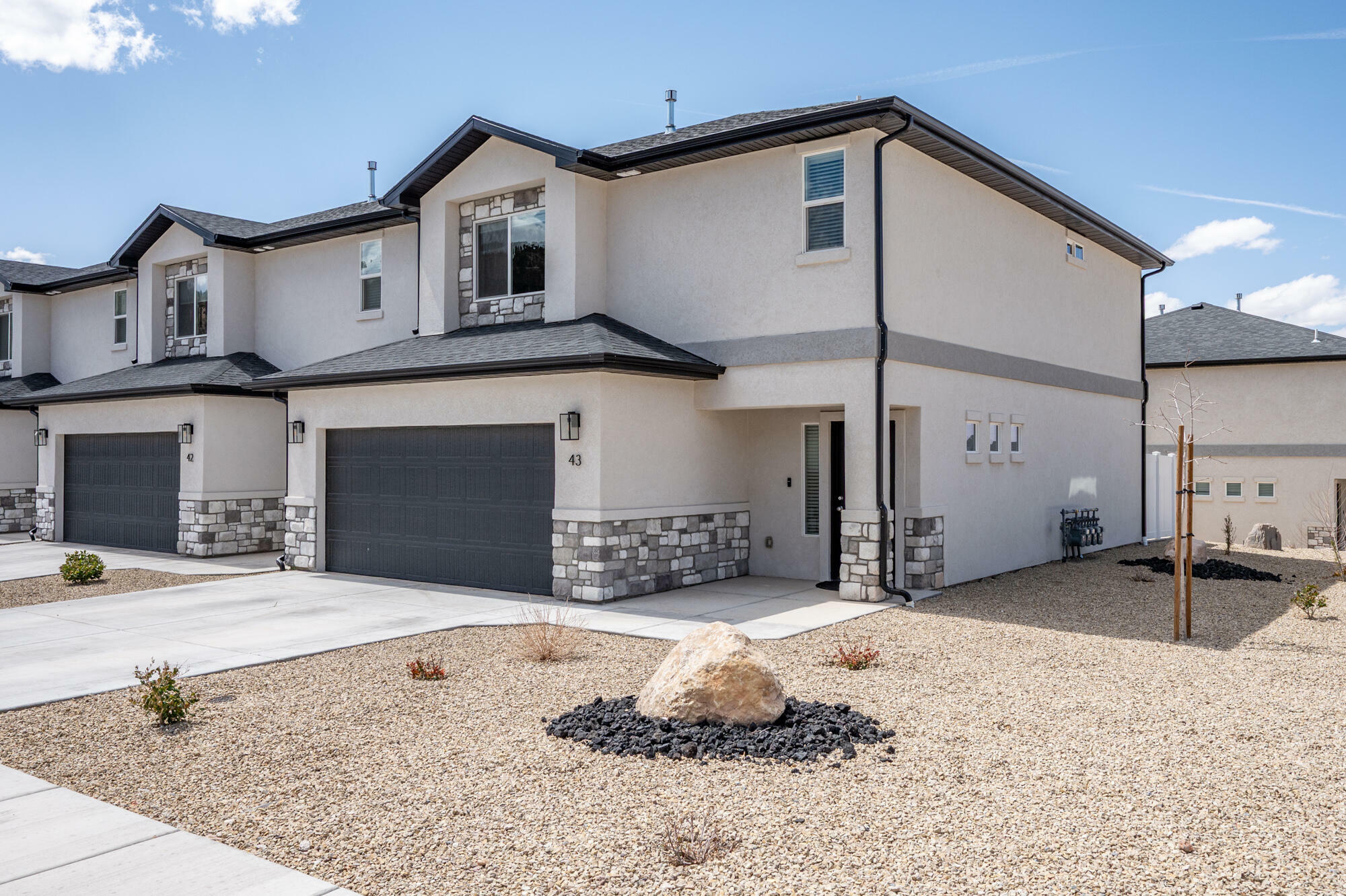 Property Photo: 668 E Fiddlers Cove Dr #43 UT 84721