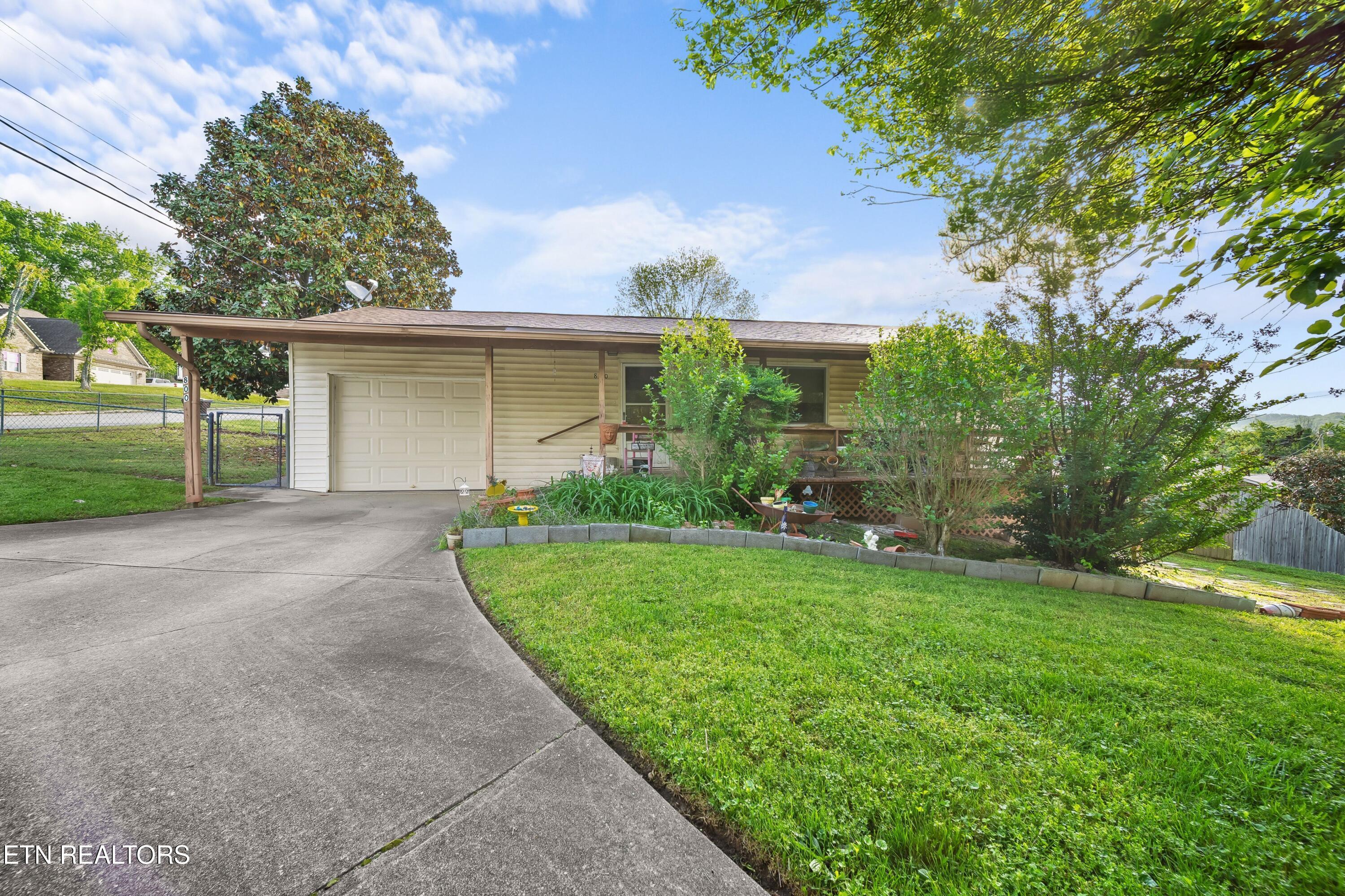 800 Jennifer Drive  Knoxville TN 37938 photo