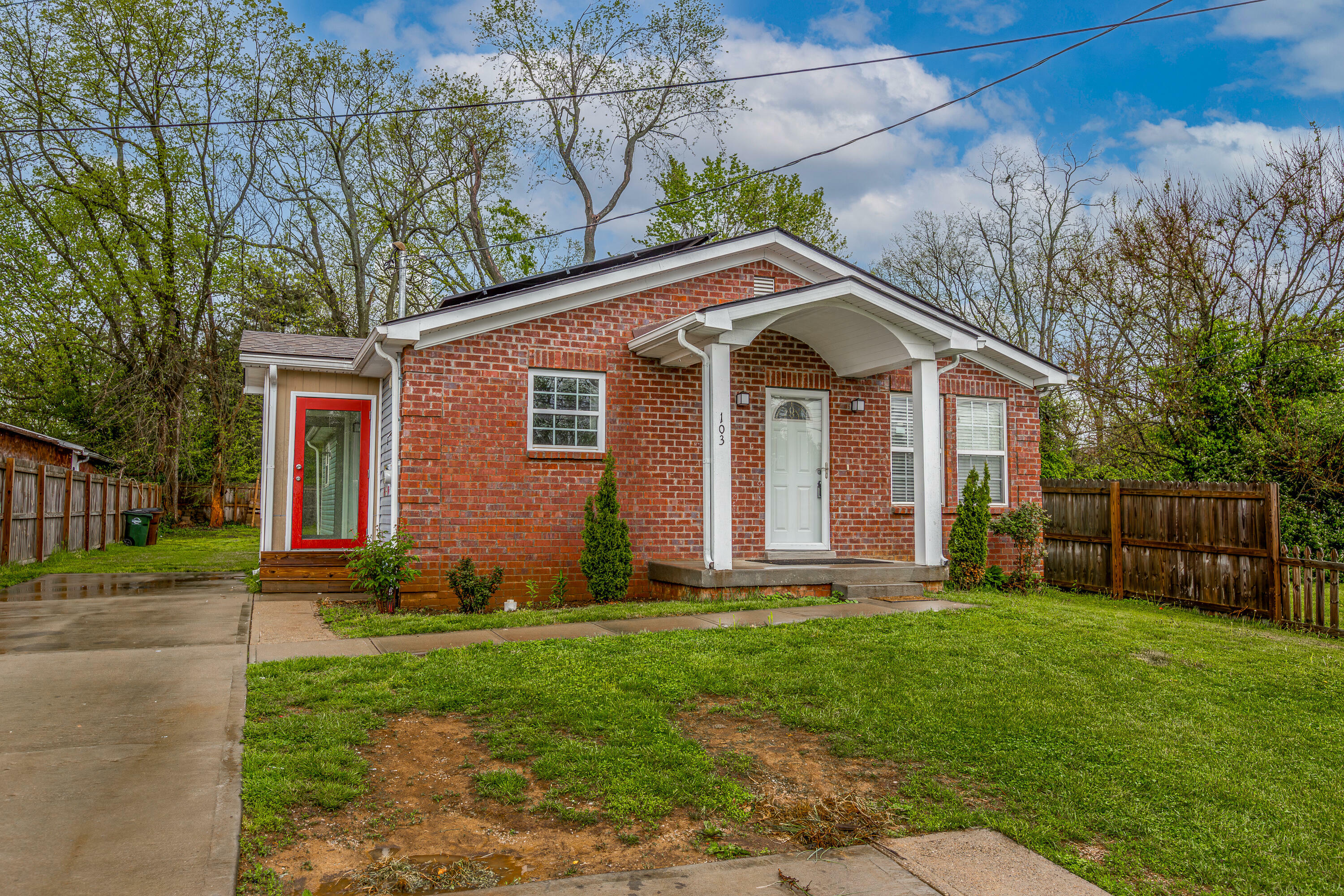 Property Photo: 103 Mack Street KY 40383