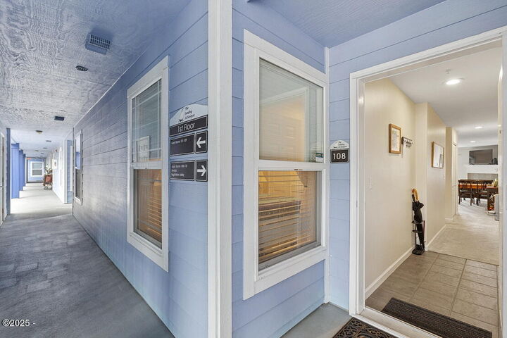 Property Photo: 890 SE Bay Boulevard 108 OR 97365