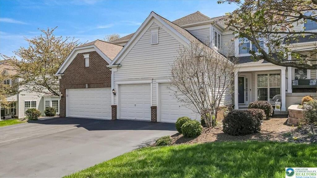 Property Photo: 5220 Blue Sky Drive PA 18069
