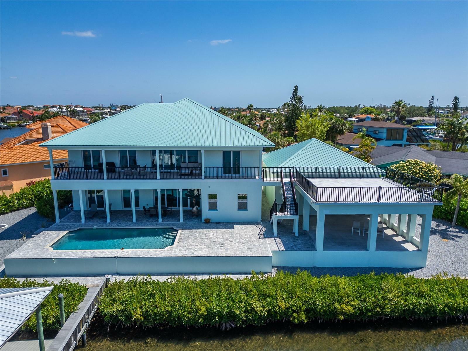Property Photo: 935 Chipaway Drive FL 33572
