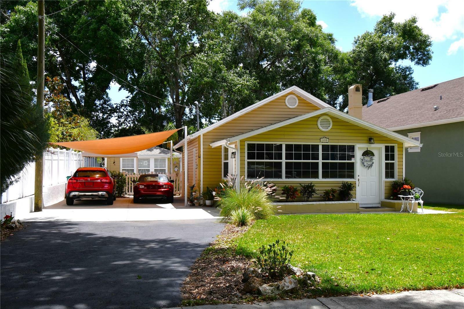 Property Photo: 418 E 10th Ave FL 32757