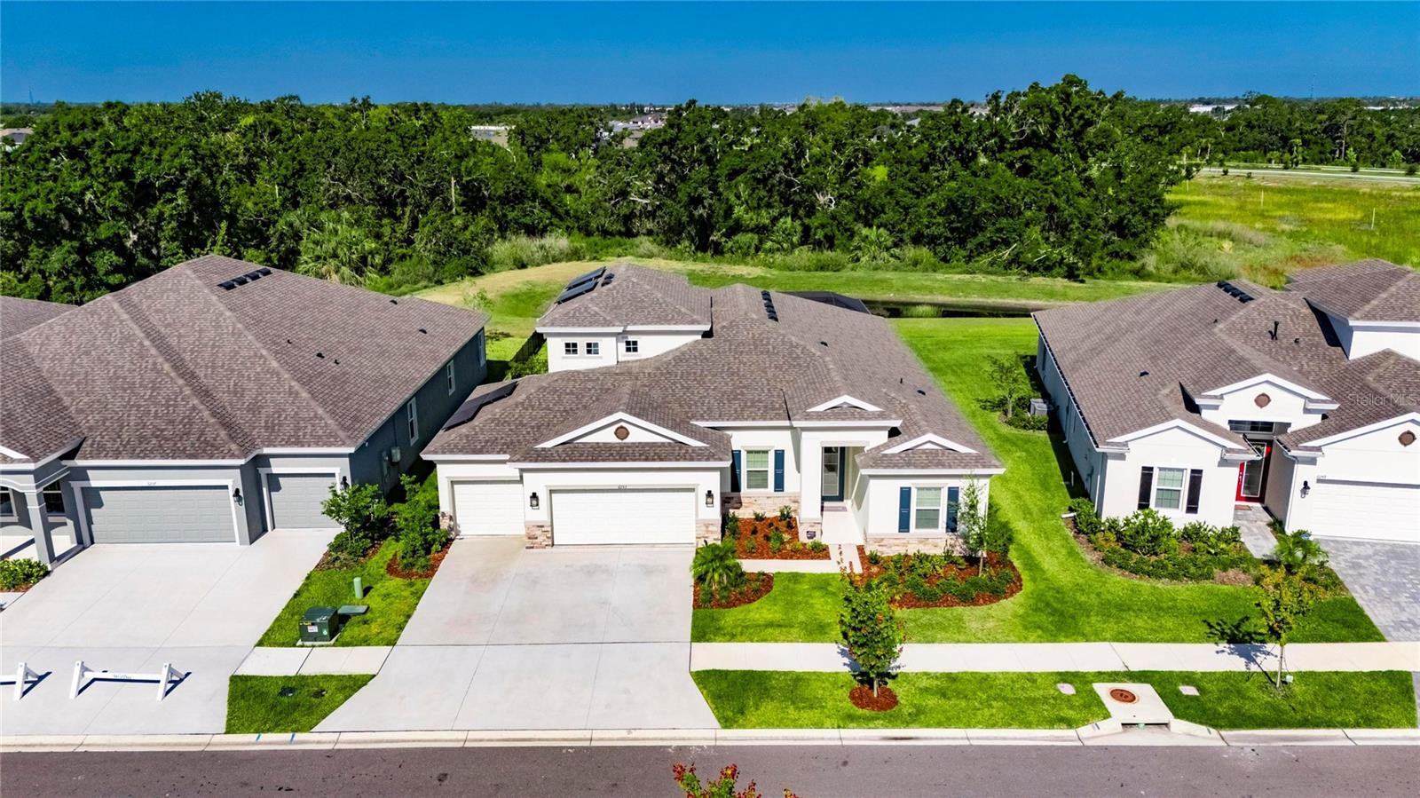 Property Photo: 6253 Hidden Branch Drive FL 33572