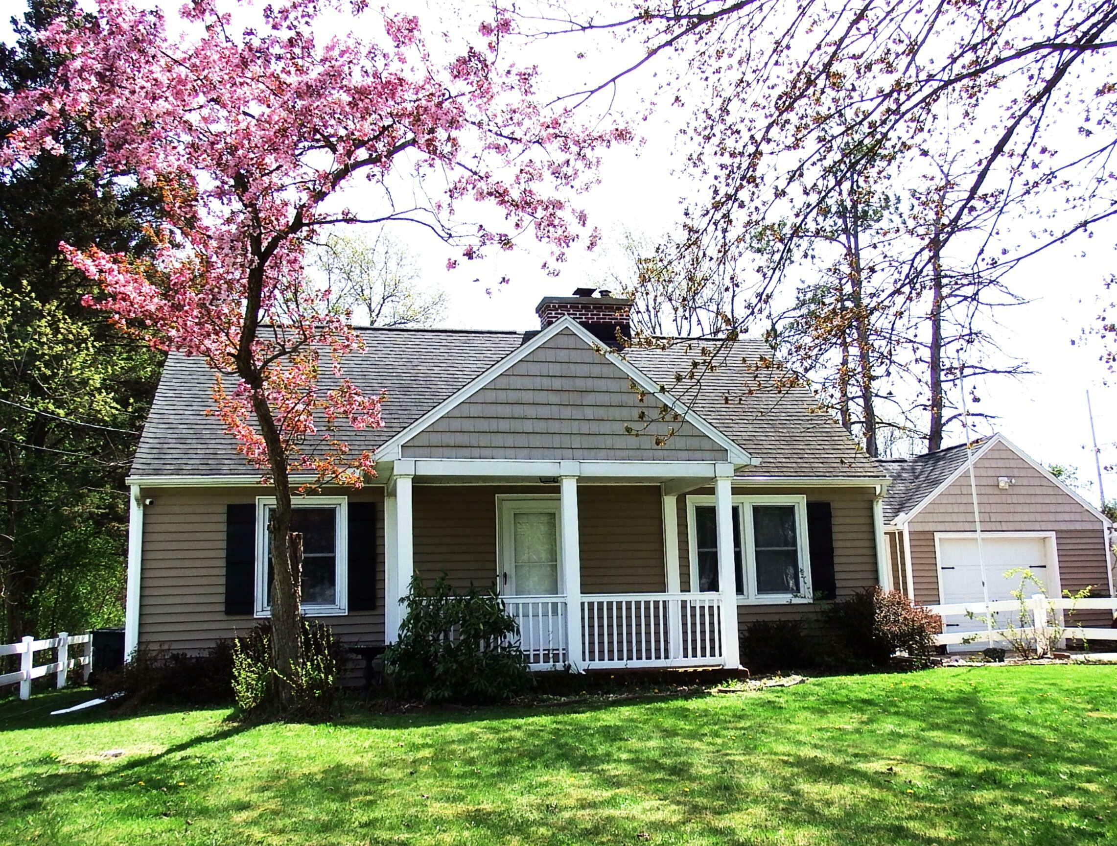 Property Photo: 3129 S 11th Street MI 49009