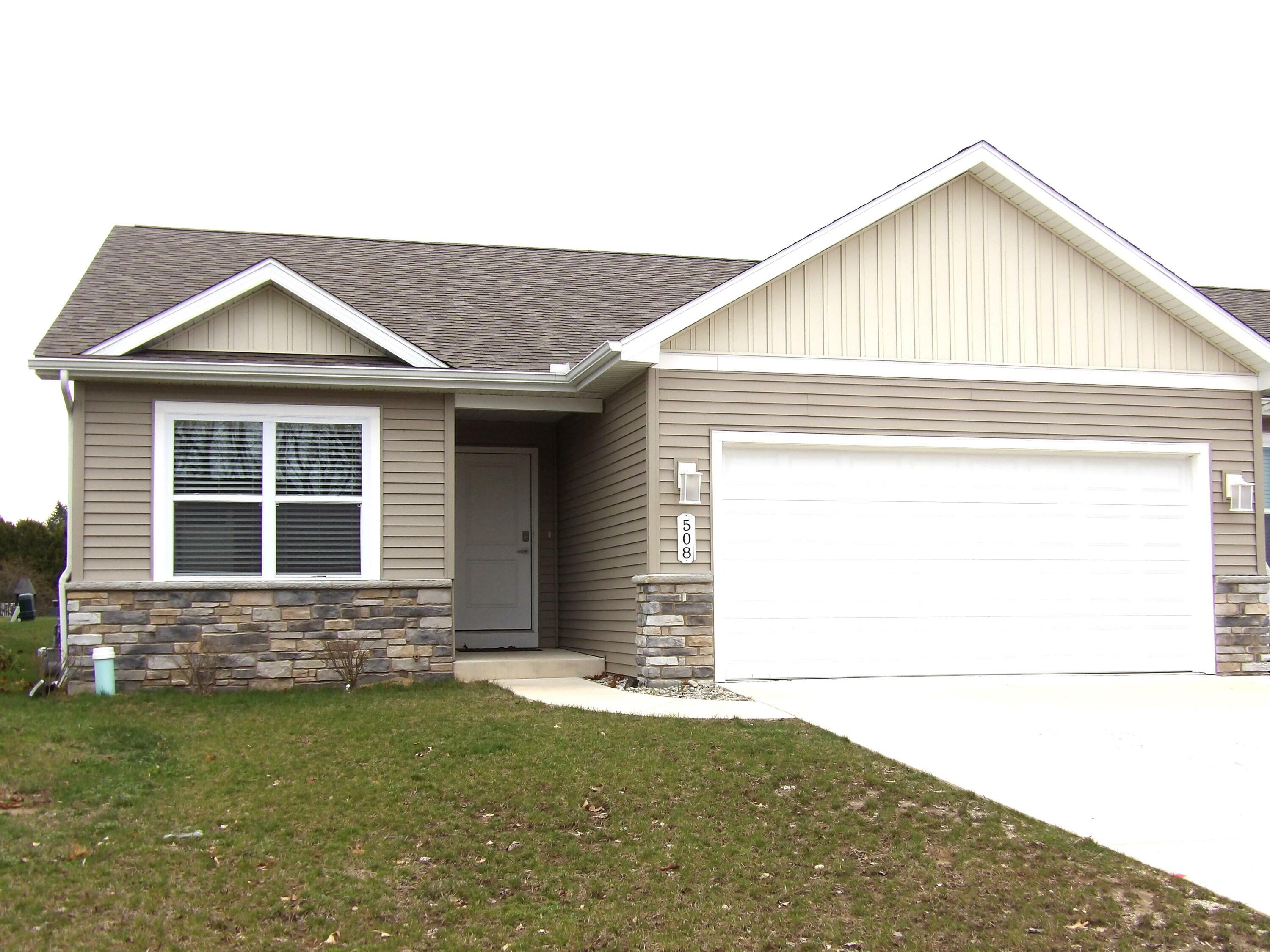 Property Photo: 508 S Filbert Street IN 46552