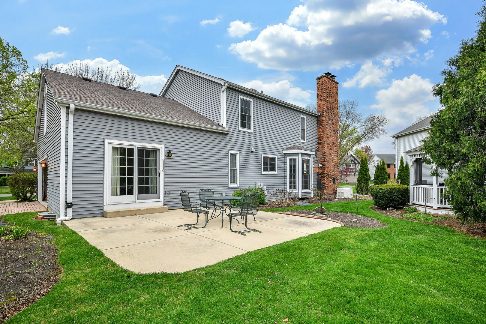 Property Photo: 624 Joshua Court IL 60540