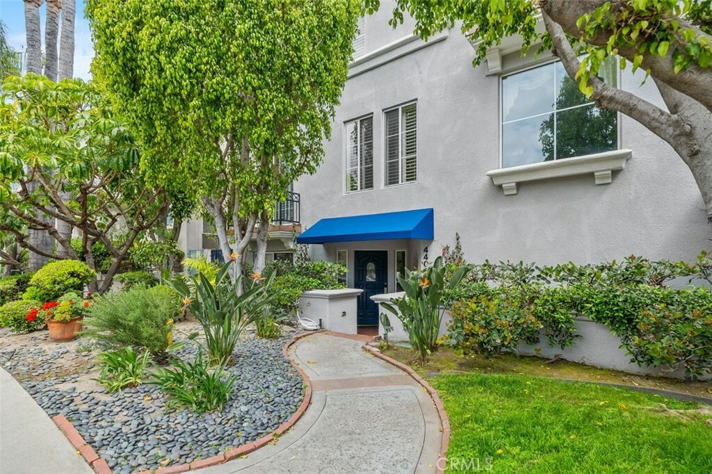 4406 Moorpark Way  Toluca Lake CA 91602 photo