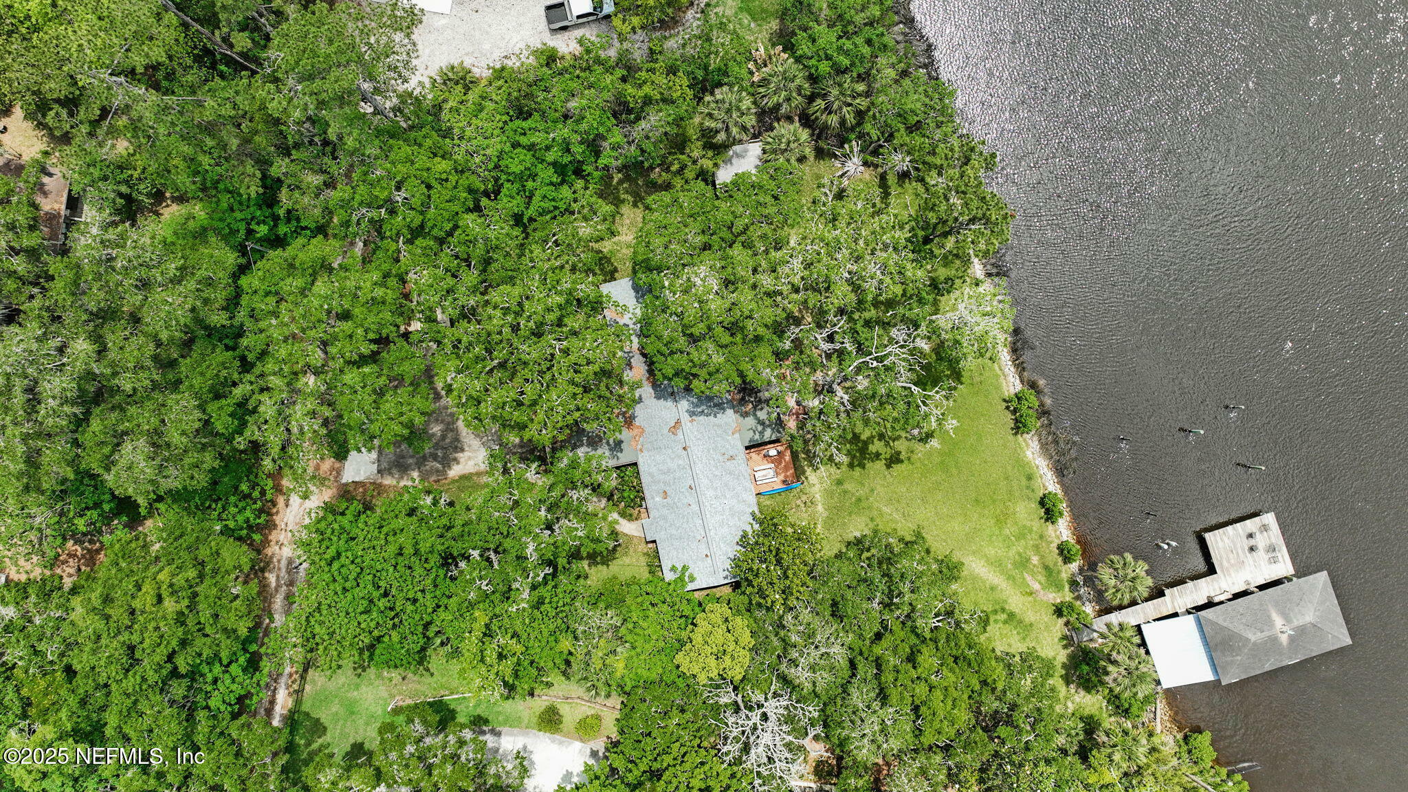 Property Photo: 6732 Oakwood Drive FL 32211