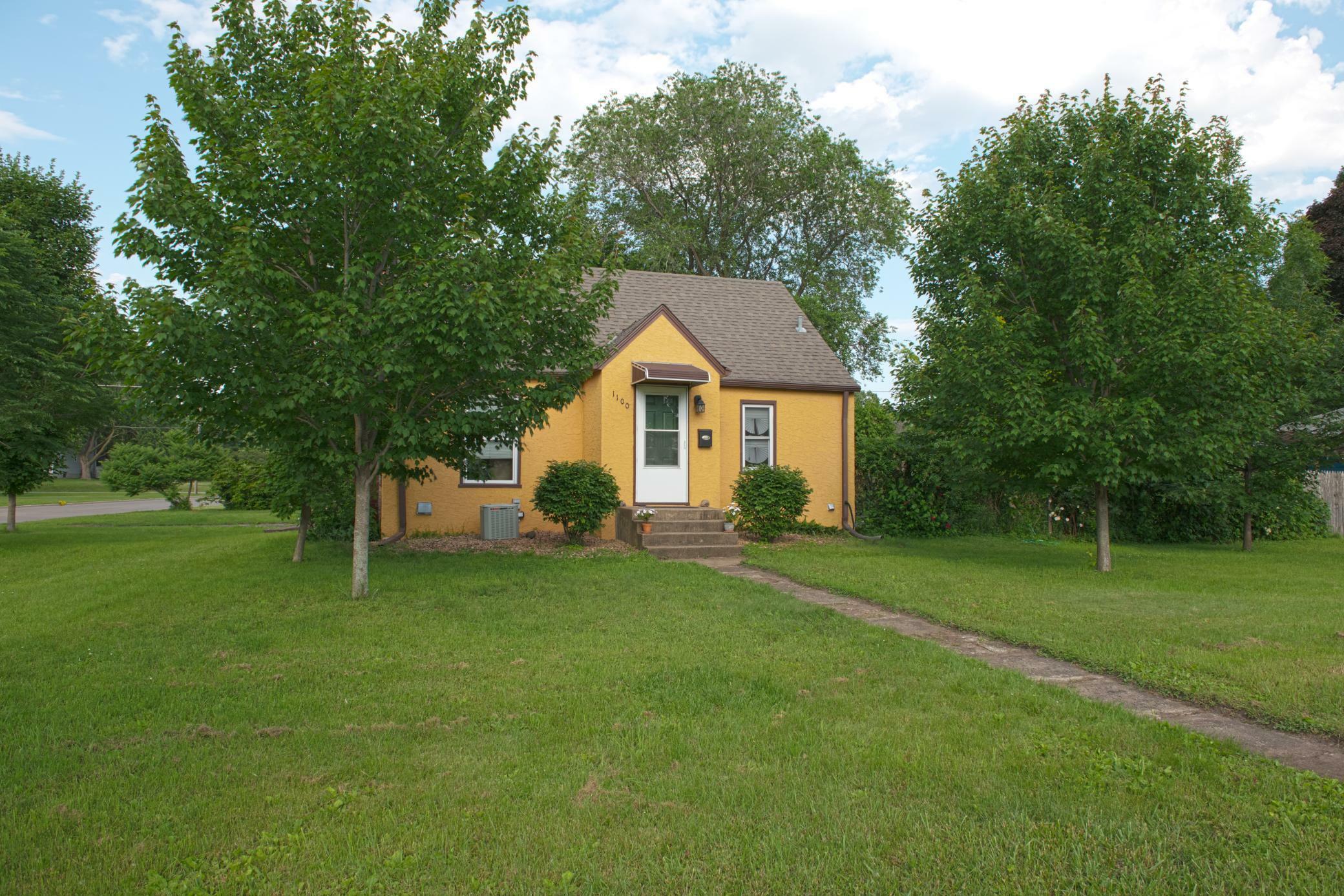 Property Photo: 1100 Summit Avenue MN 55071