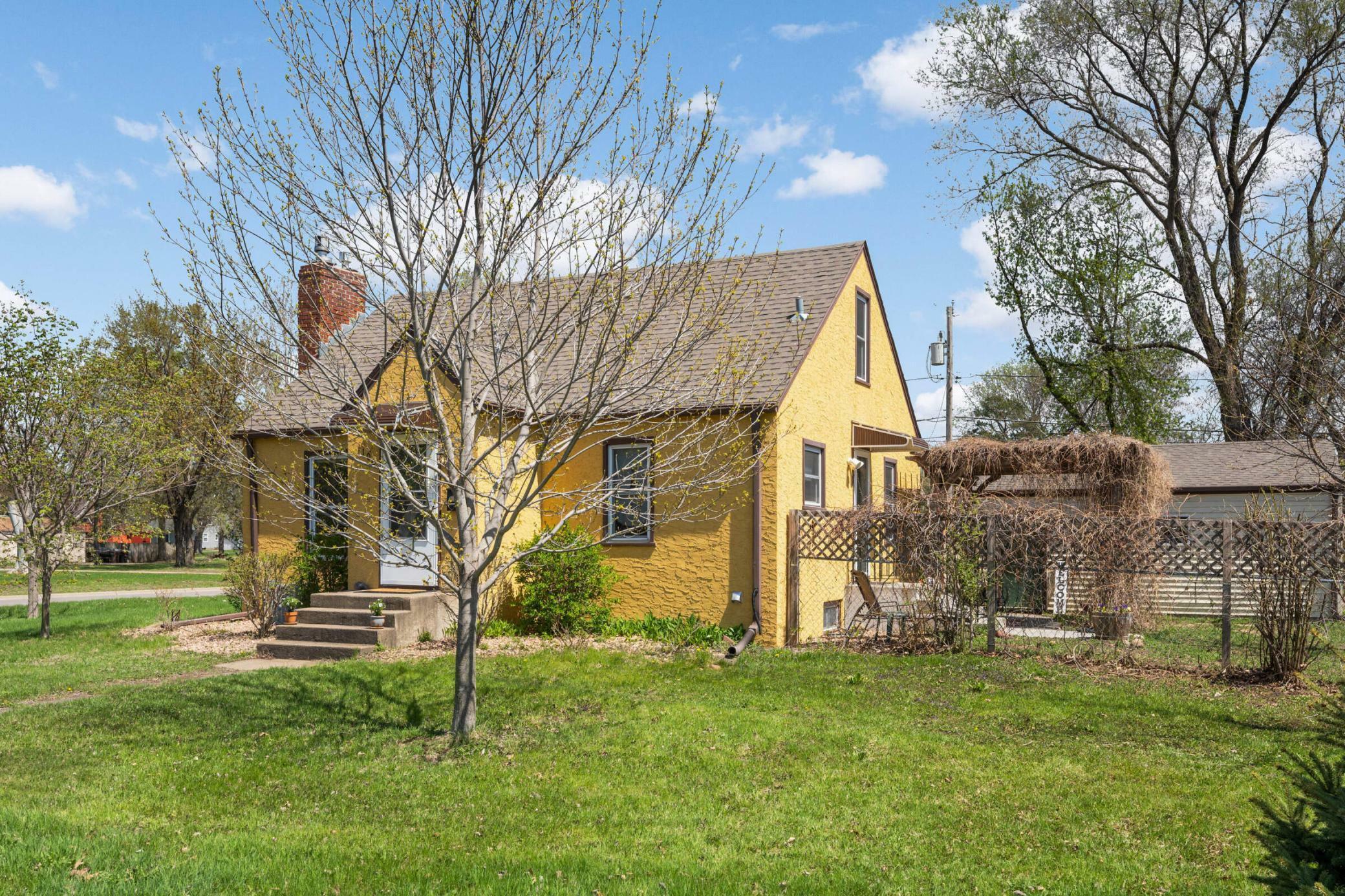 Property Photo: 1100 Summit Avenue MN 55071