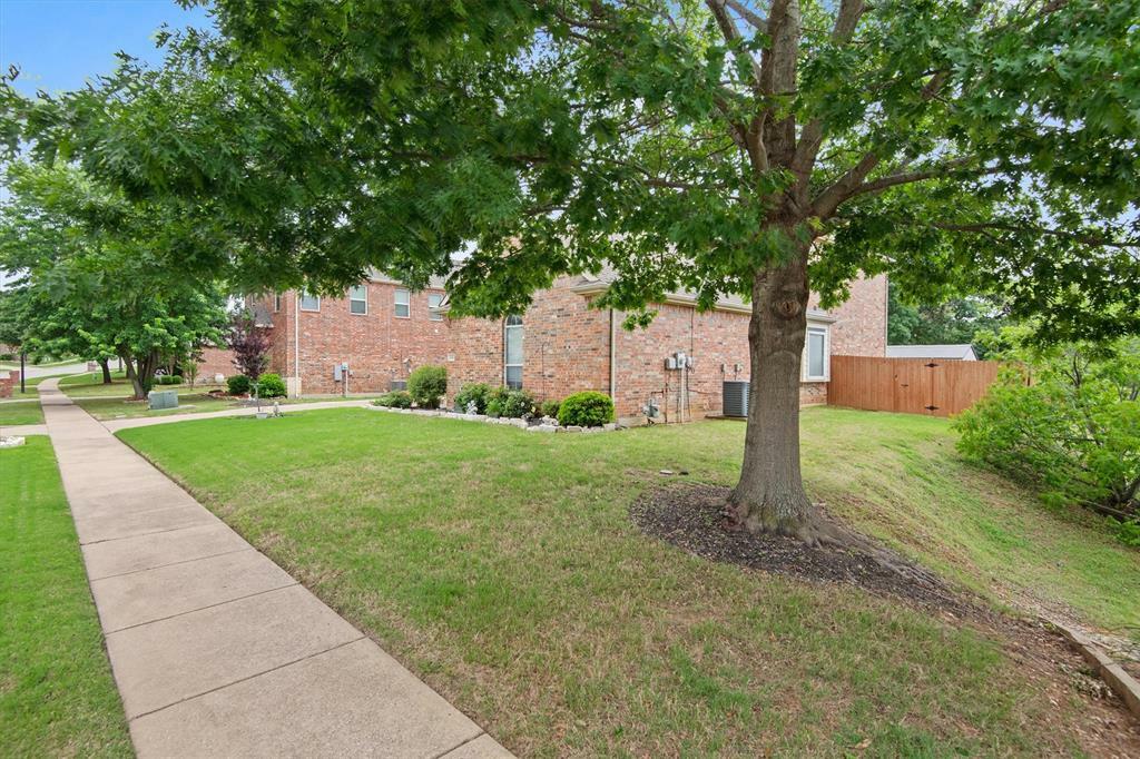 Property Photo: 8402 Pecan Creek Drive TX 76001