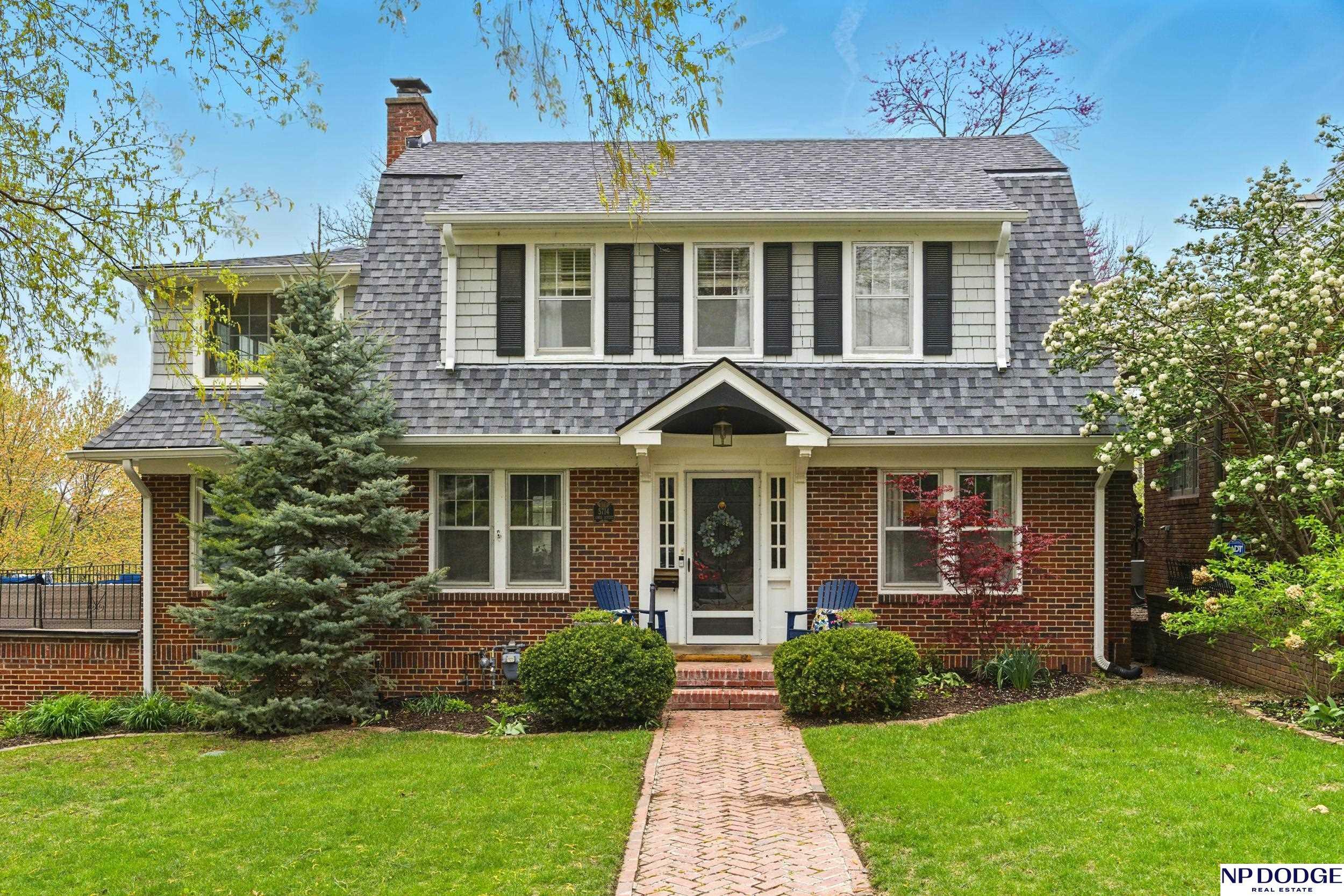 Property Photo: 5714 Jones Street NE 68106