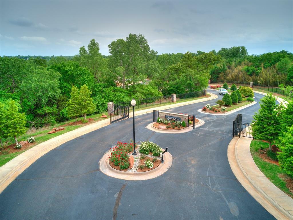 4404 Redbud Circle  Oklahoma City OK 73111 photo
