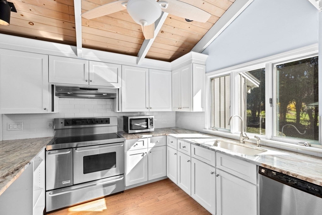 Property Photo: 27 Everett Street MA 02056