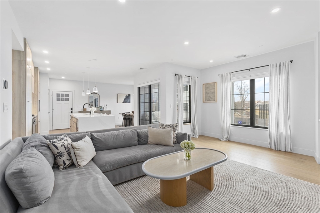 Property Photo: 4 Payne St 1 MA 02122