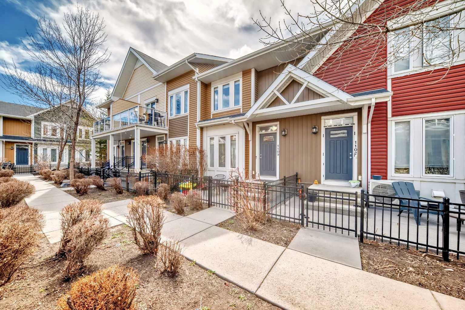 Property Photo: 1109 Auburn Bay Square SE AB T3M 0Y7