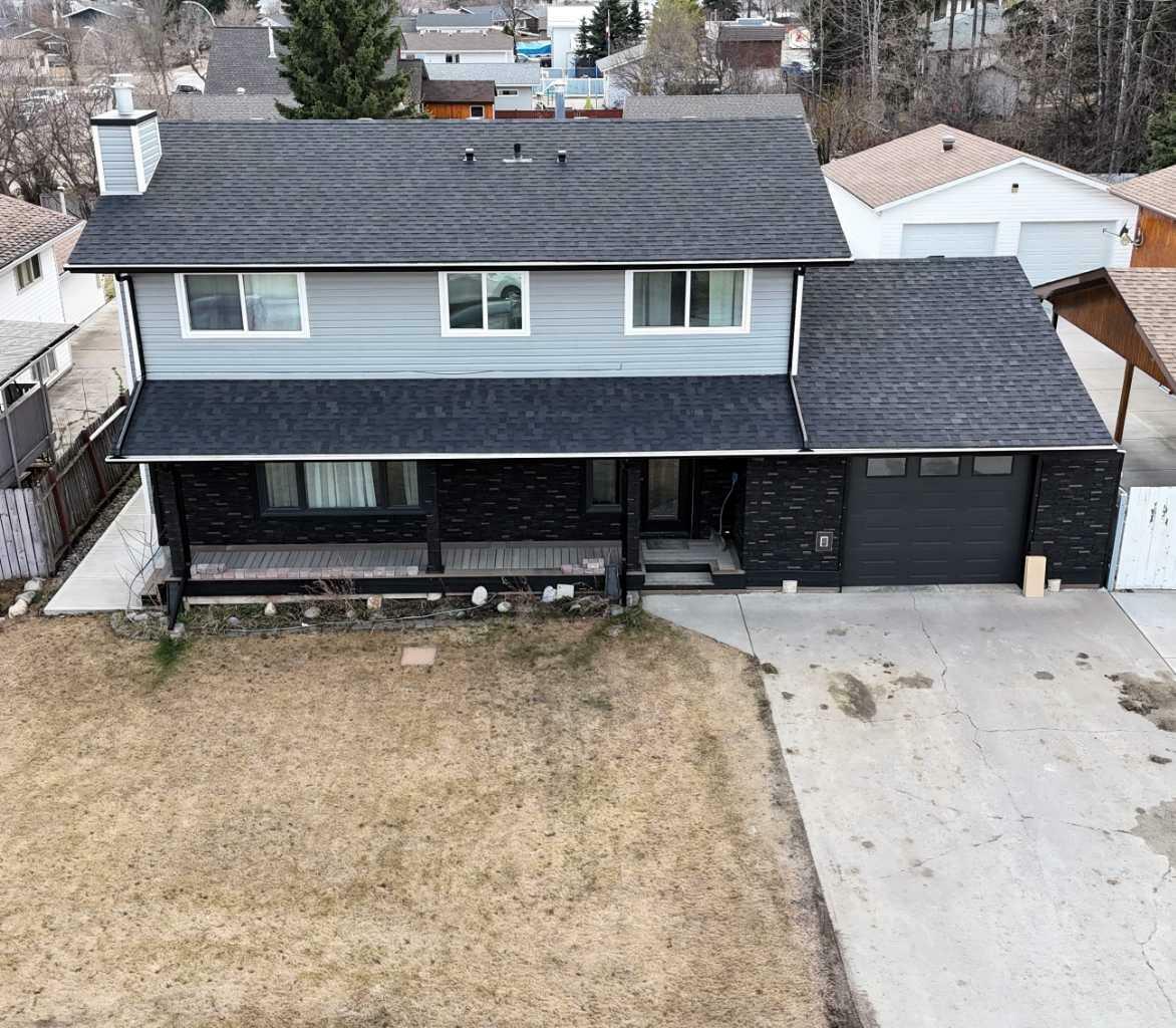 Property Photo: 1206 50 Street AB T7E 1G2
