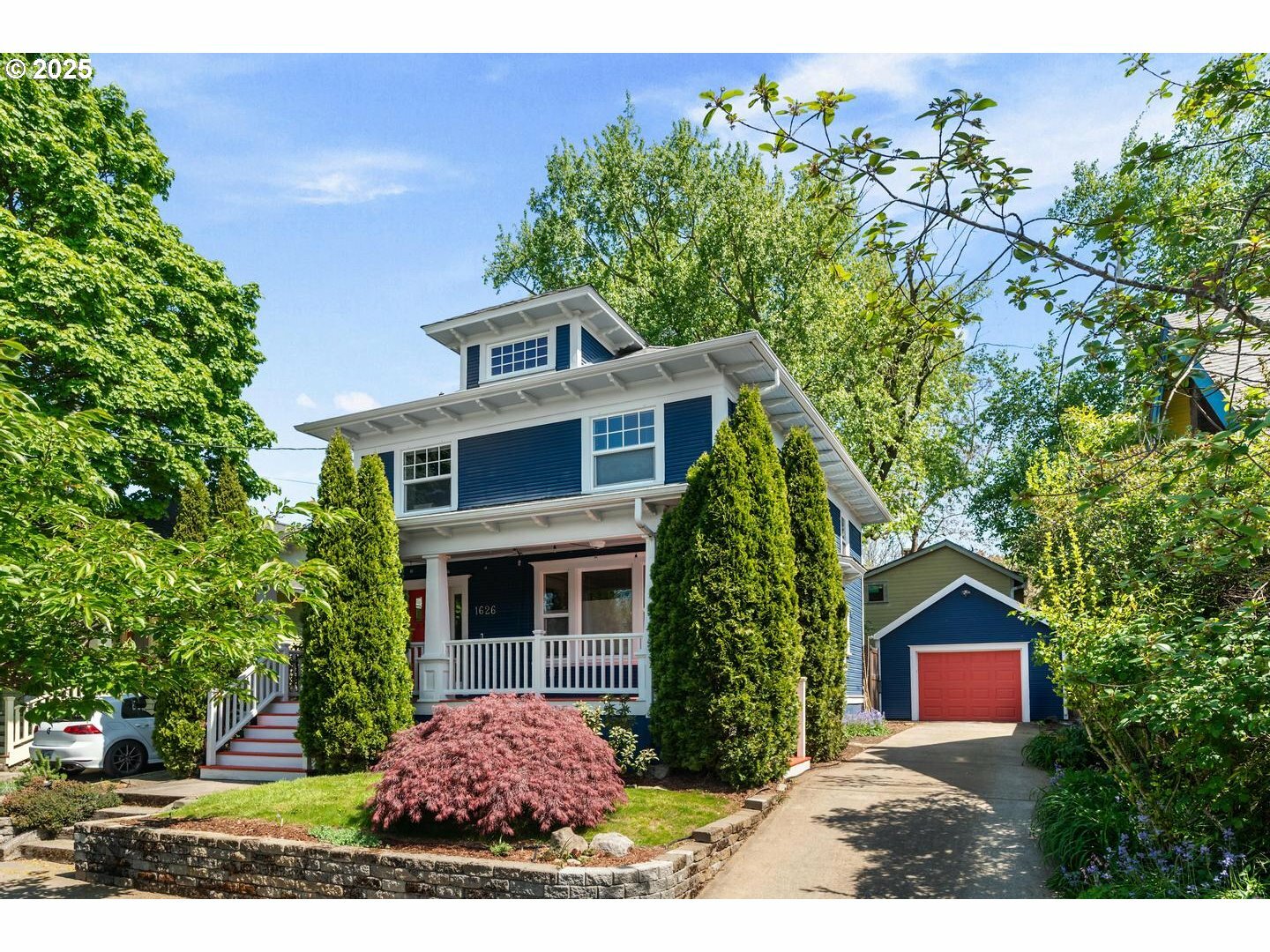 Property Photo: 1626 SE 35th Ave OR 97214