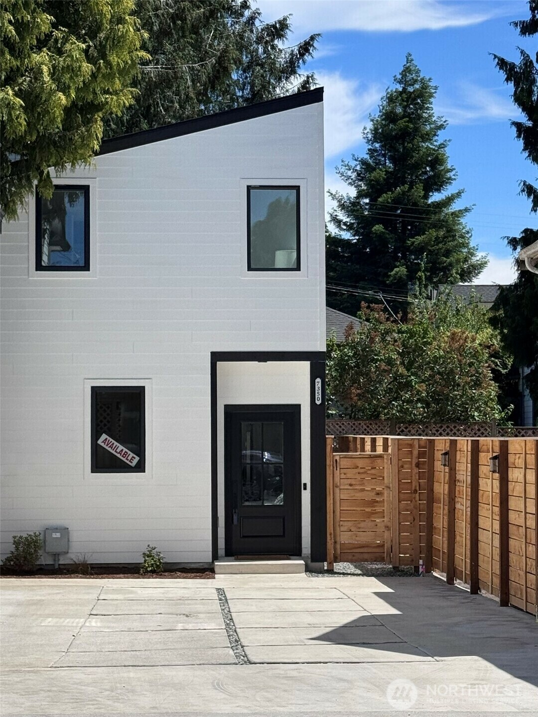 7350  21st Avenue NW  Seattle WA 98117 photo