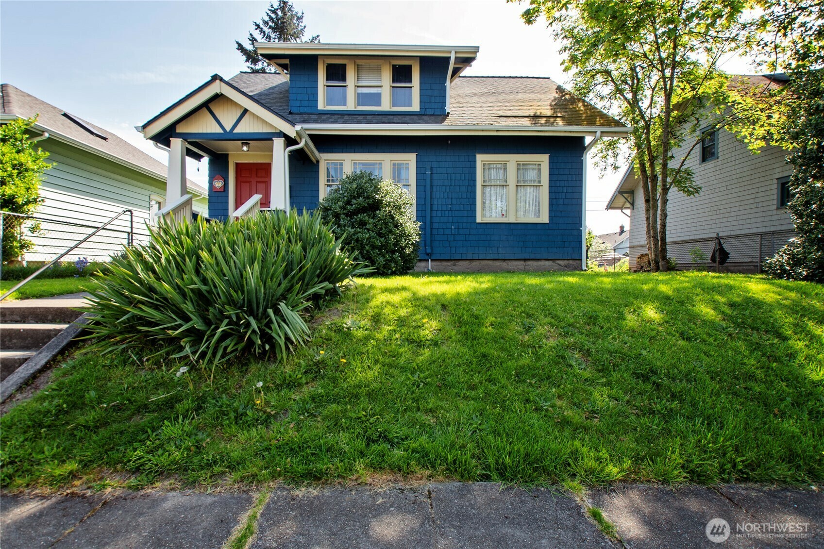 Property Photo: 3607 E Spokane Street WA 98404