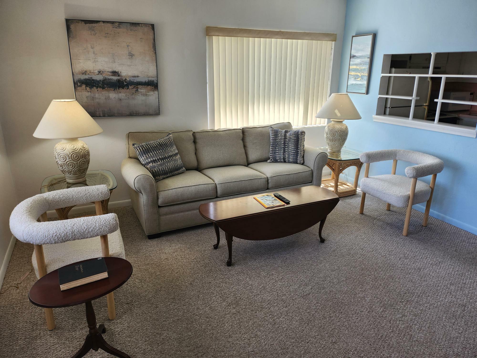Property Photo: 3322 Cynthia Ln 208 FL 33461