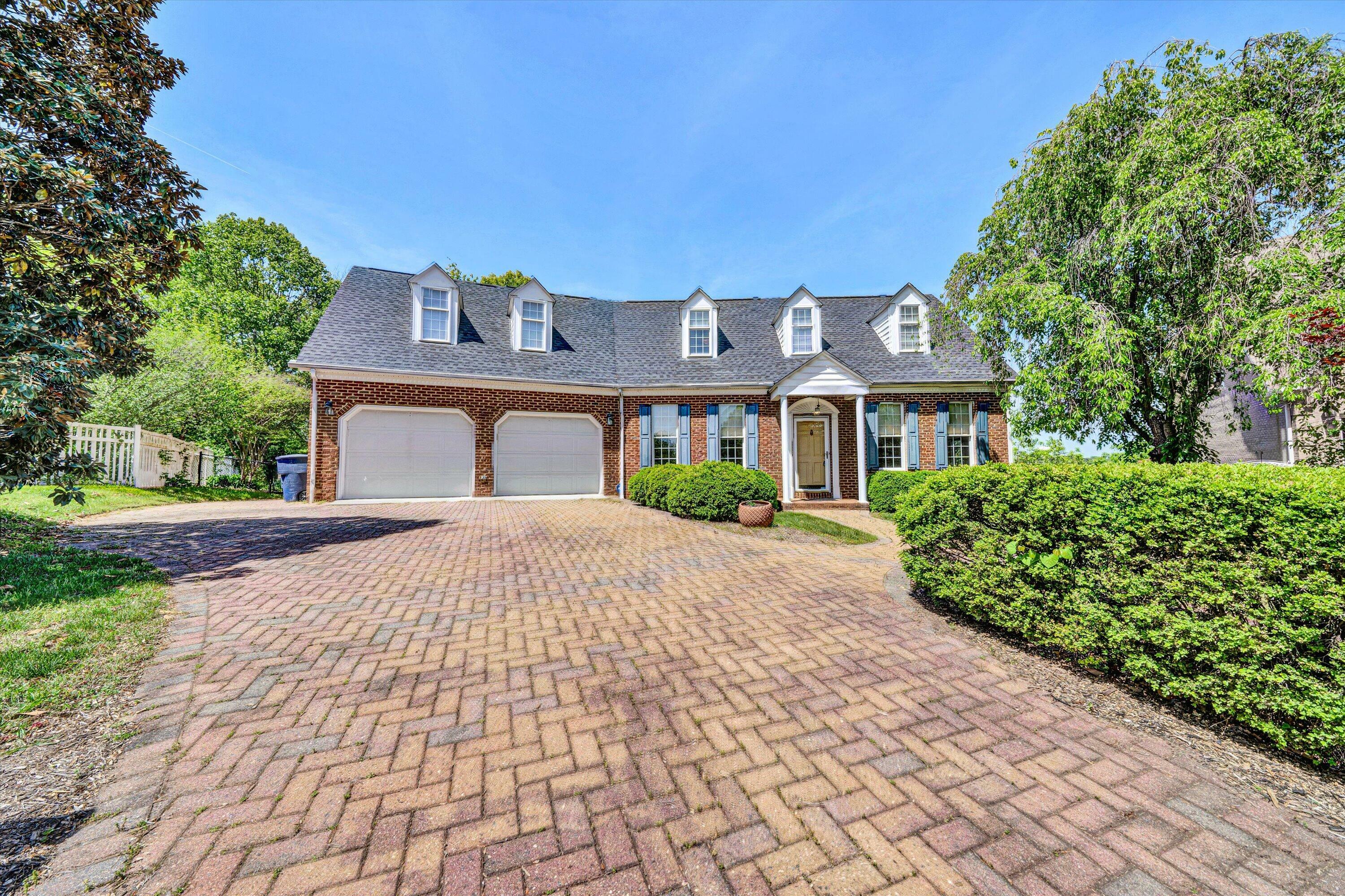 Property Photo: 1301 Belle Aire Ln VA 24018