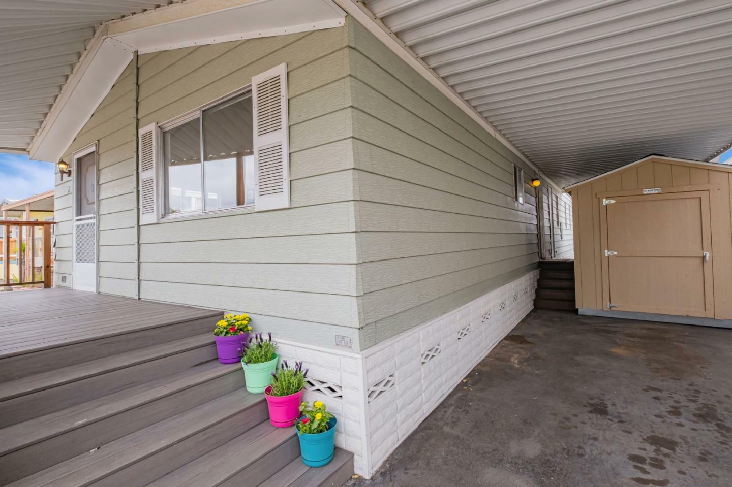 Property Photo: 998 38th Avenue 11 CA 95062