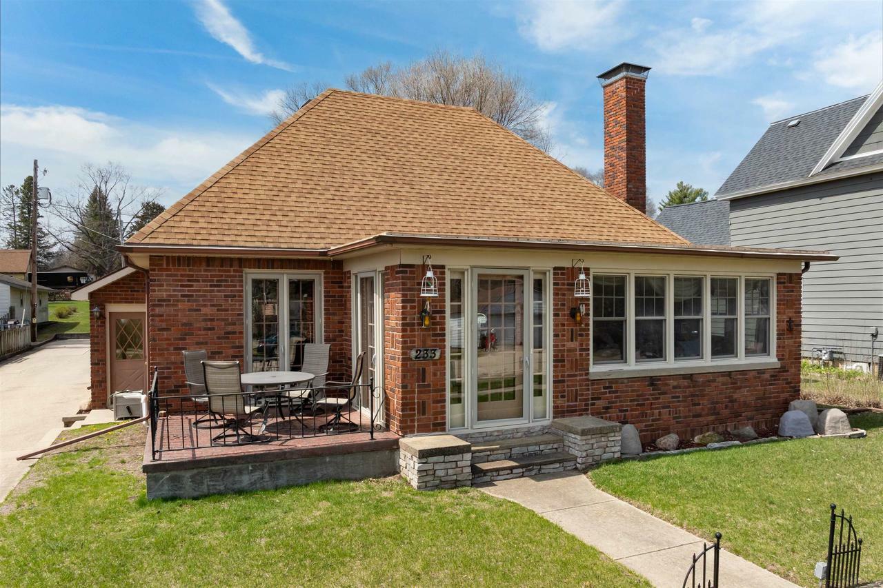 Property Photo: 233 N 1st Street WI 54968