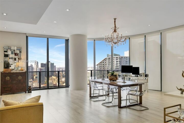 55 SW 9th St Ph4501  Miami FL 33130 photo