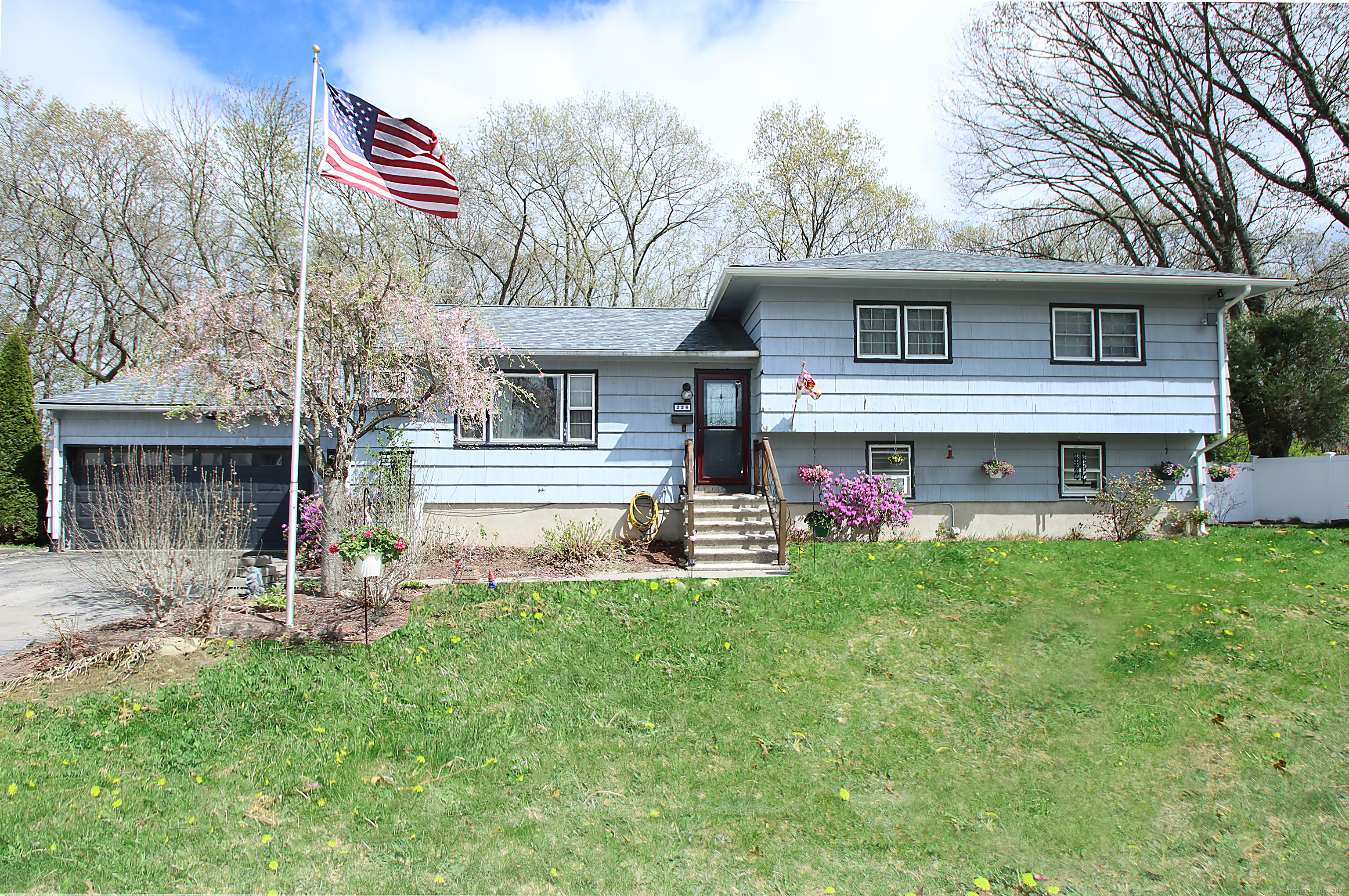 Property Photo: 226 Beth Lane CT 06705