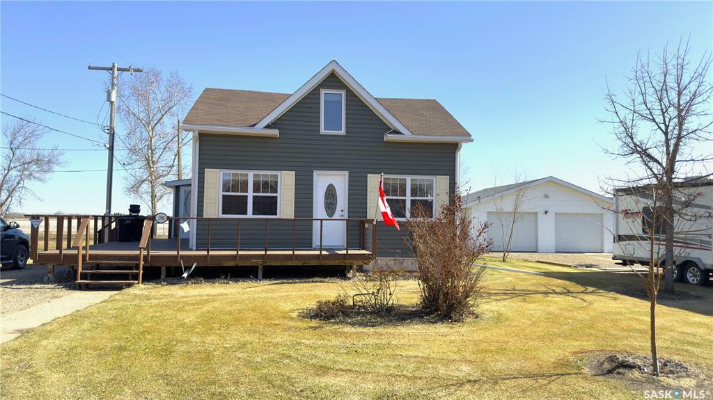 Property Photo: 190 2nd Street E SK S0M 1X0