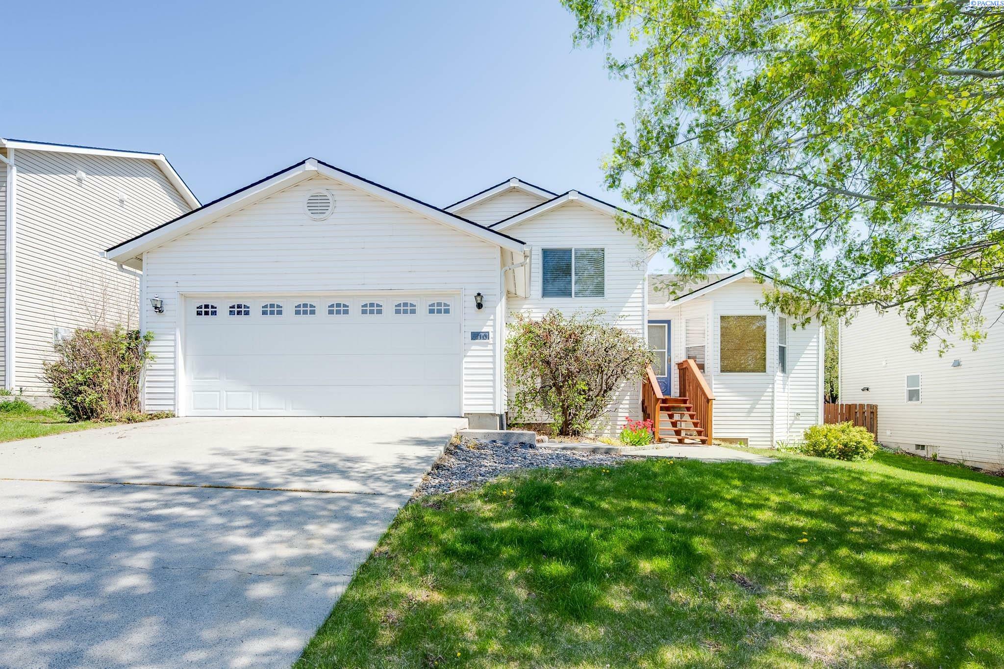 Property Photo: 1810 NW Bella Vista WA 99163