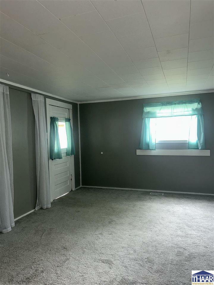 Property Photo: 1104 N Main Street IN 47882