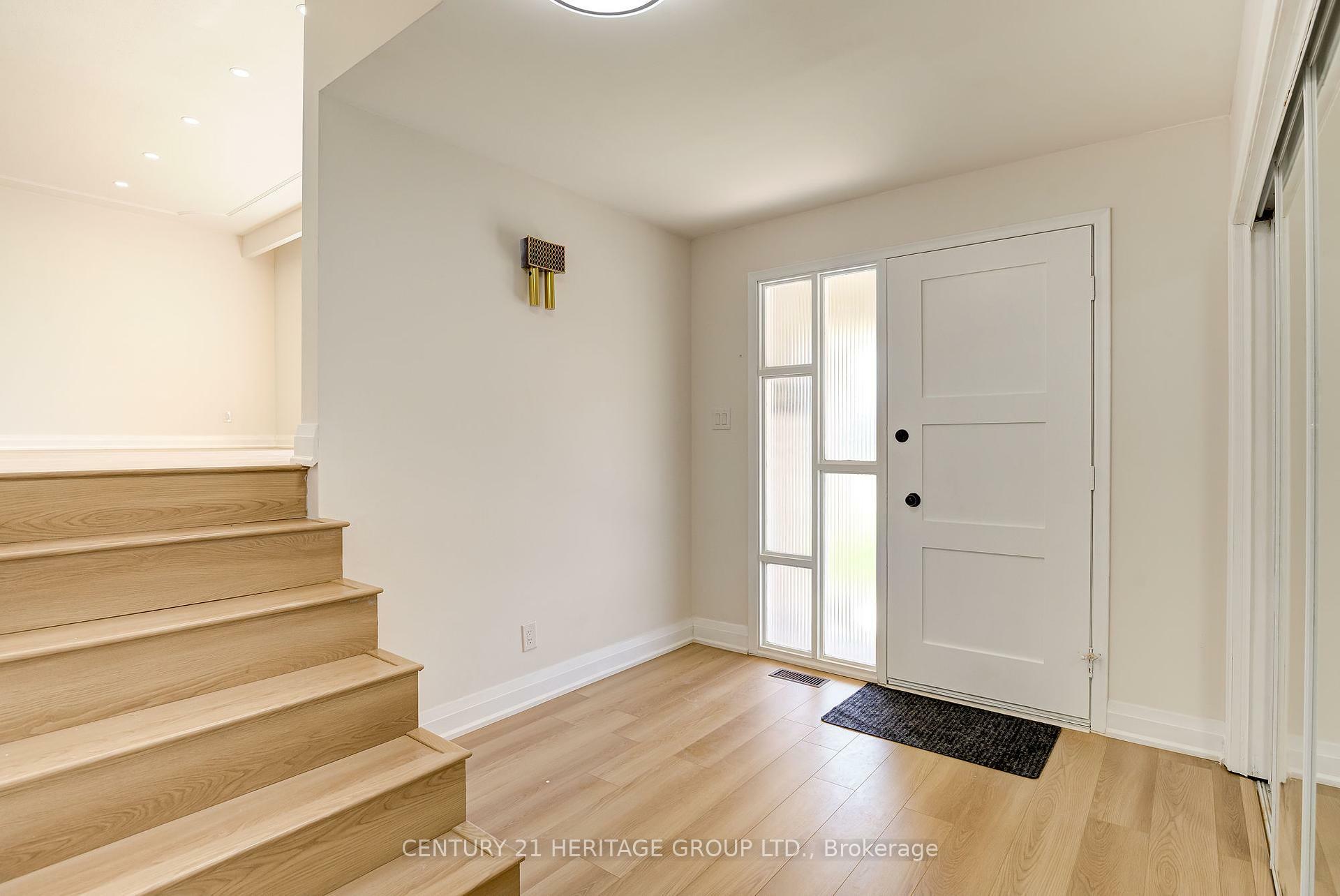 Photo de la propriété: 139 Strathcona Crescent ON N2B 2W8