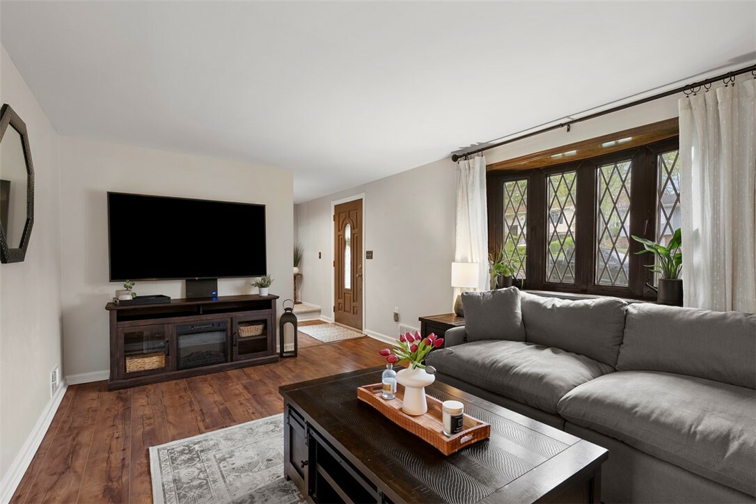 Property Photo: 3905 Frederick St PA 15227
