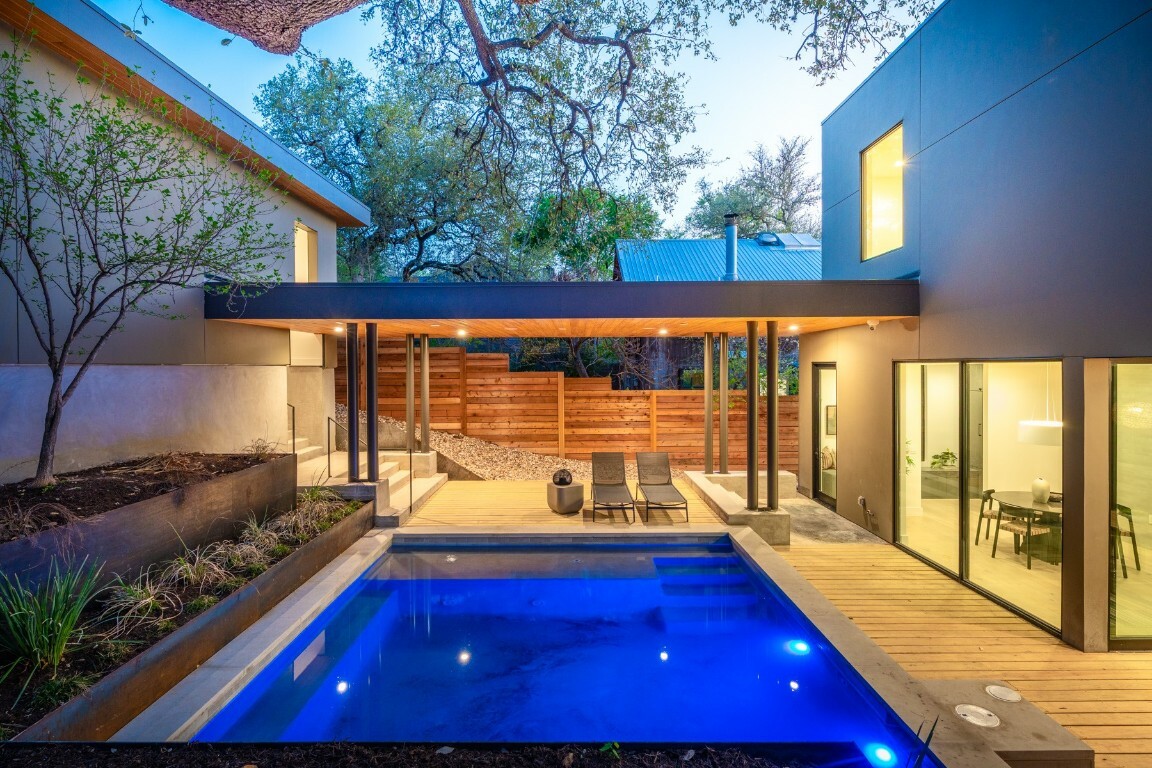 Property Photo: 1505 Alameda Drive TX 78704