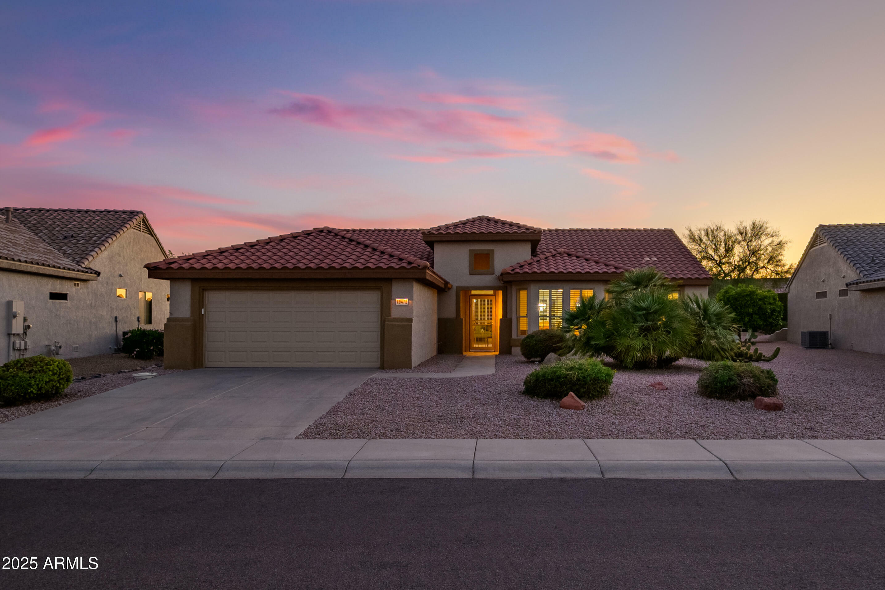 Property Photo: 19472 N Marble Canyon Court AZ 85374