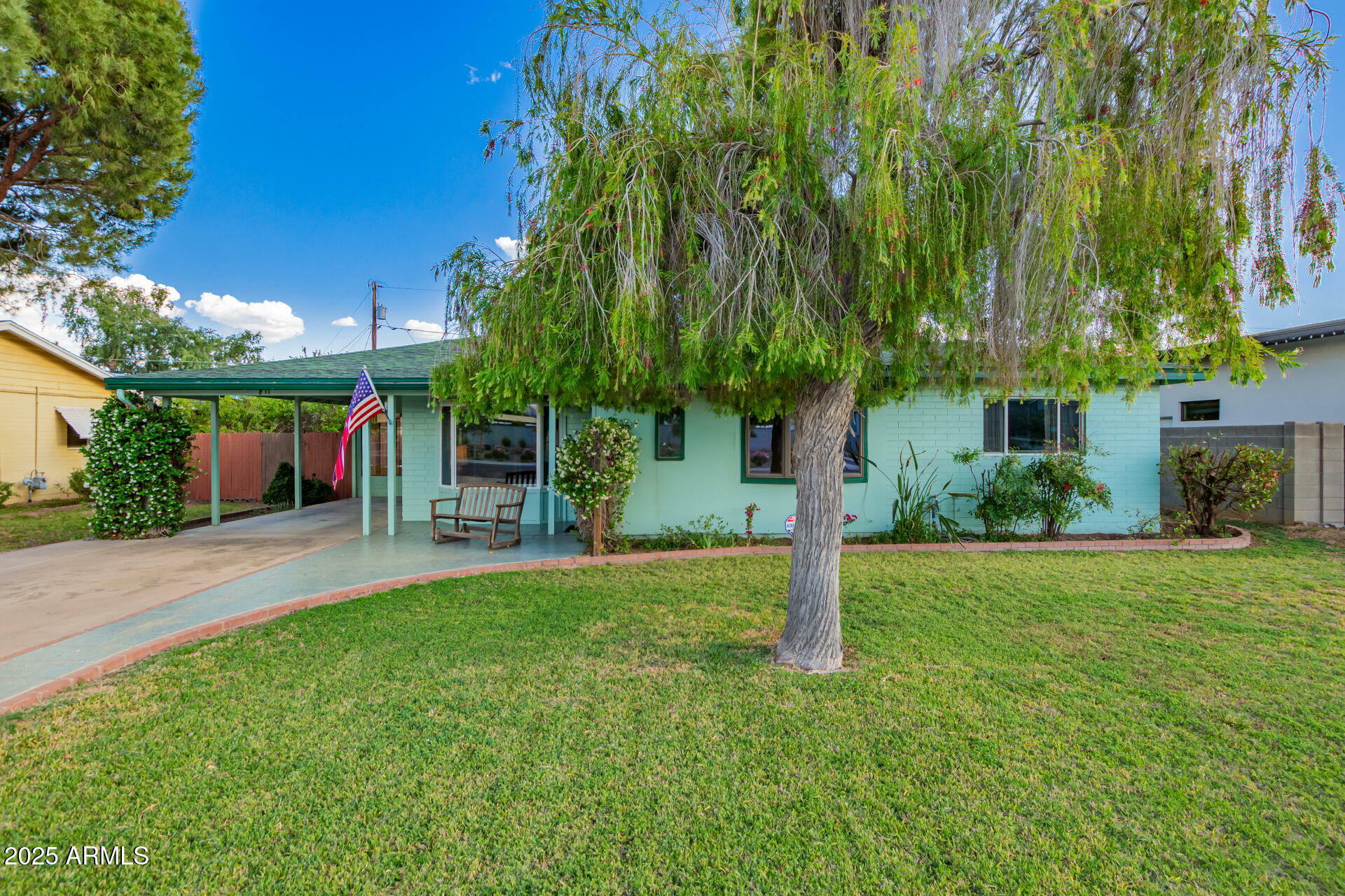 Property Photo: 811 W Ocotillo Road AZ 85013