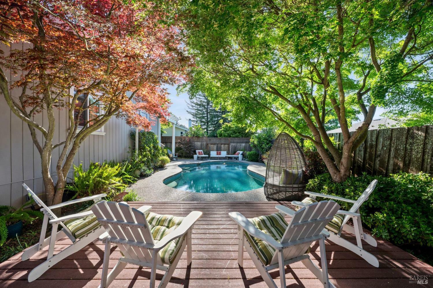 Property Photo:  119 Smith Court  CA 95448 