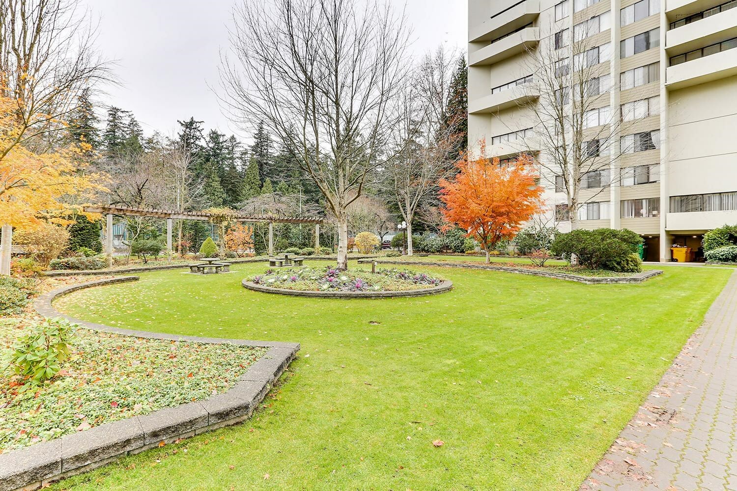 Property Photo: 4300 Mayberry Street 1102 BC V5H 4A4