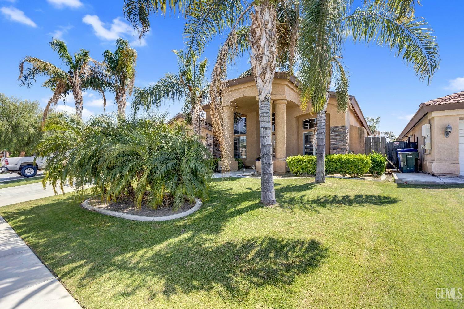 Property Photo: 5007 Au Chocolat Drive CA 93311